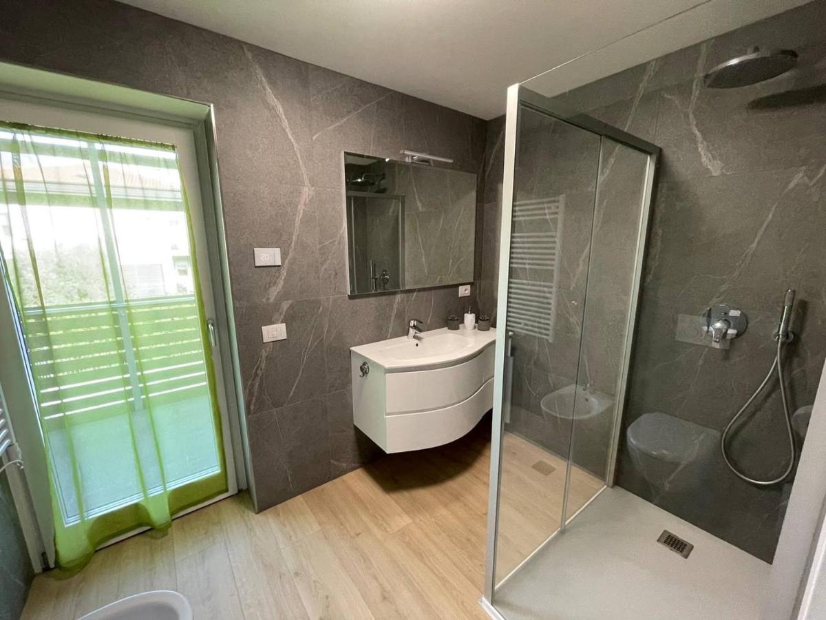 Le Terrazze Living Apartment Riva del Garda Exterior photo